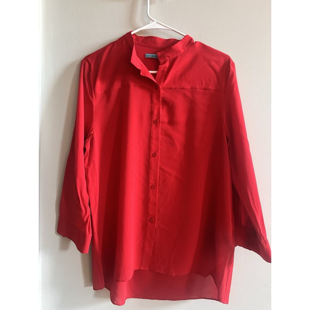 Alice + Olivia Red Silk Button Front Long Roll Tab Sleeve Blouse Size Medium Top - Picture 2 of 16